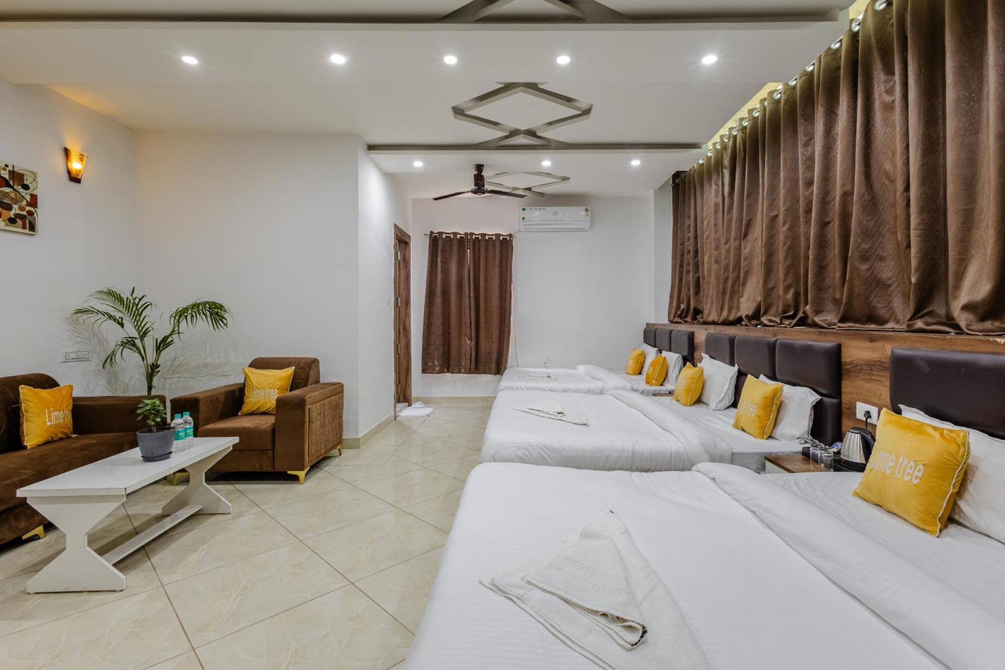 Lime Tree Hotel And Banquet Vrindāvan Exteriör bild